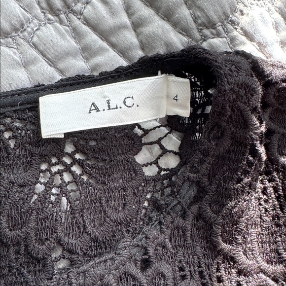 A.L.C. Talia Long-Sleeve Jewel-Neck Cropped Lace Top - Like New, Black, Size 4 - Picture 8 of 9